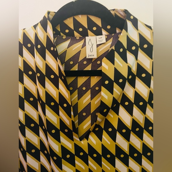 Silky Joie patterned blouse S NWOT - Picture 2 of 4